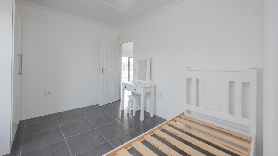 To Let 2 Bedroom Property for Rent in Oceanview Heights Western Cape
